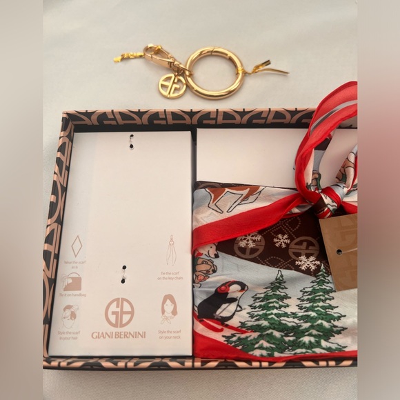 NWT Giani Bernini Bear Print Kite Scarf and Logo Keychain - Picture 8 of 14